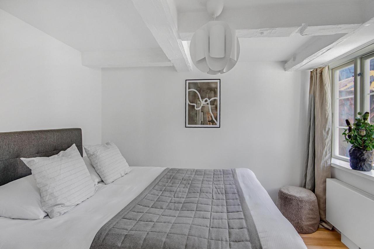 Sanders Regent - Smart Two-bedroom Near Square Апартаменты *